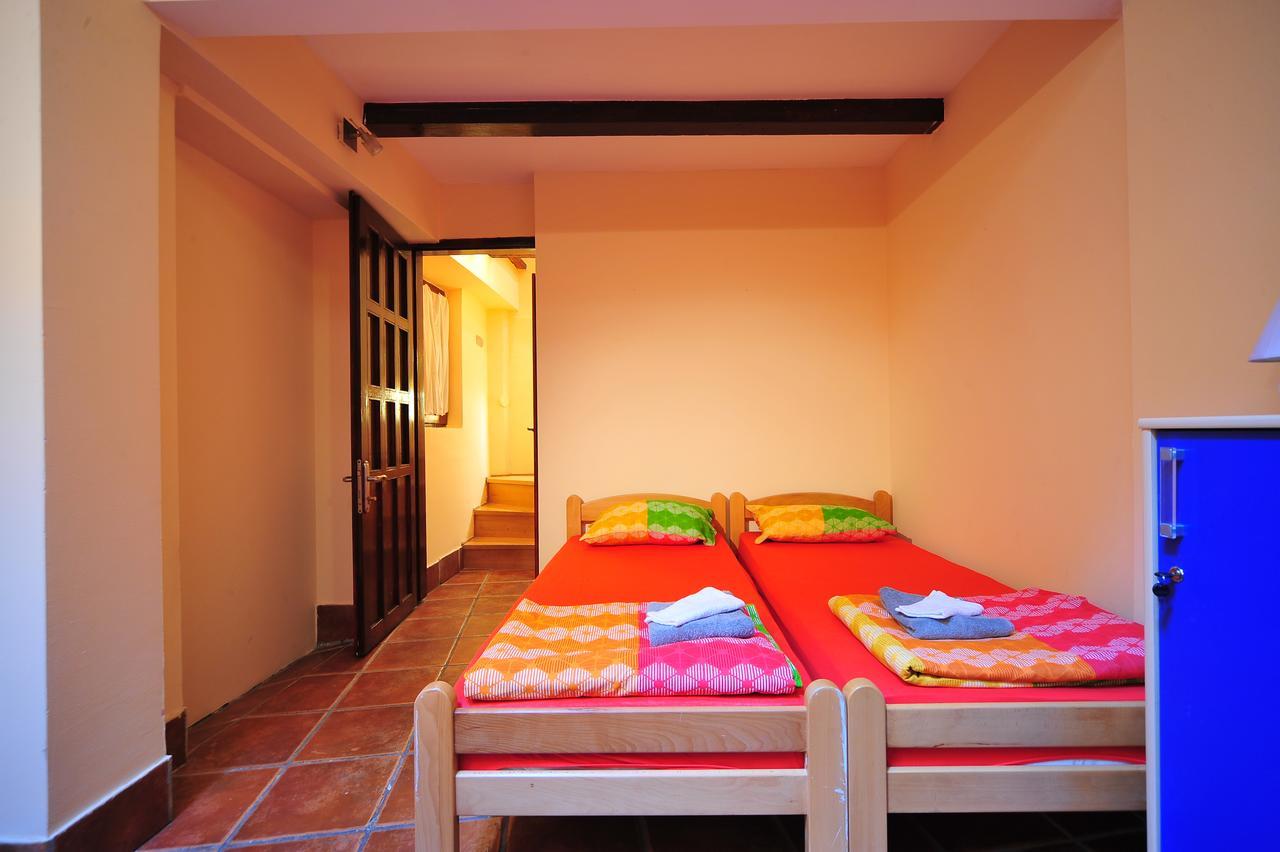 Hostel Bed N Beer Belgrade Room photo