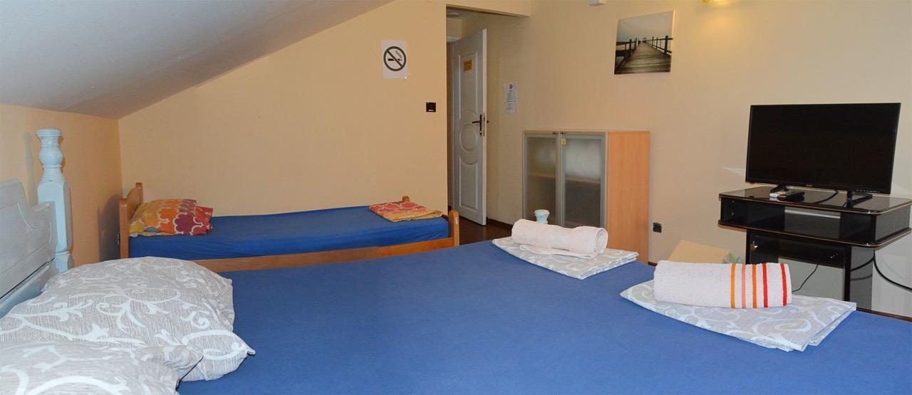 Hostel Bed N Beer Belgrade Exterior photo